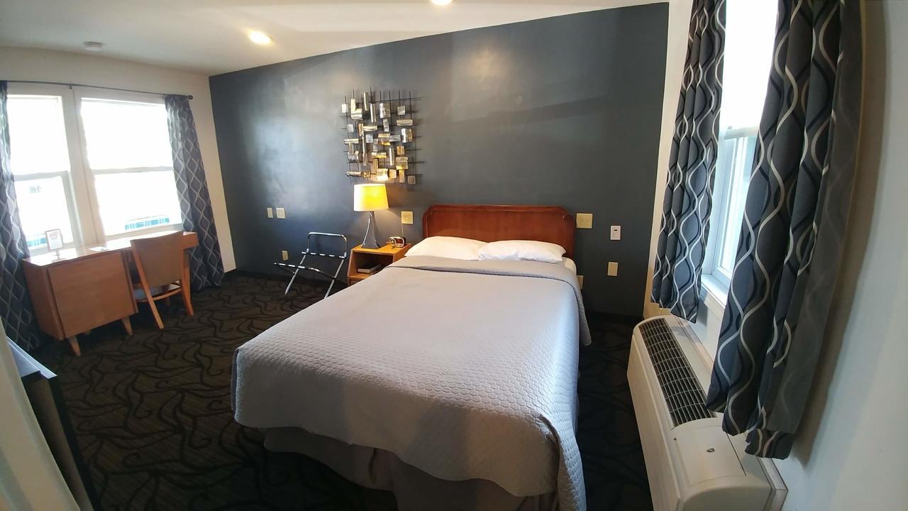 Motel 57 Sturgeon Bay Exteriör bild