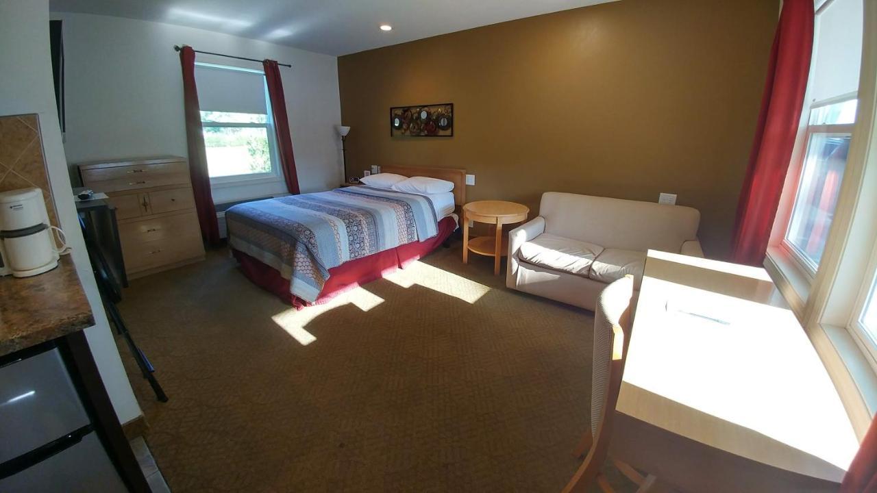 Motel 57 Sturgeon Bay Exteriör bild